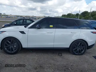 2024 Land Rover Range Rover Sport SE with VIN SAL1P9EU2RA181408, listed as a IAAI auction lot 41577699 with 22,616 mi miles. Bid and sale history available at carsss.com. Image 15.