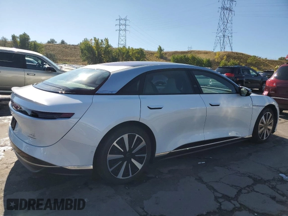 2023 Lucid Air Grand Touring z VIN 50EA1GBA1PA003280, wystawiony jako Copart lot #69447544 z przebiegiem 4282 mil mil oraz Szkody całkowita. Historia ofert i sprzedaży dostępna na DreamBid. Obrazek 3.