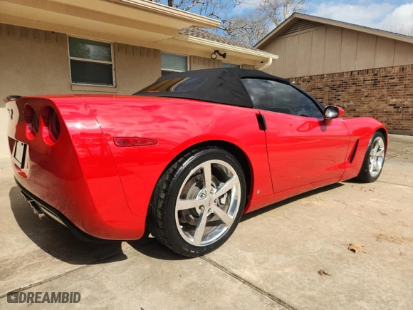 2008 Chevrolet Corvette with VIN 1G1YY36W285122536, listed as a Copart auction lot 44393375 with 102,420 mi miles and Clean Title. Bid and sale history available at carsss.com. Image 4.
