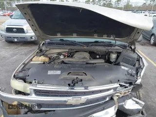 2004 Chevrolet Tahoe LT z VIN 1GNEC13Z34J258811, wystawiony jako IAAI lot #41710156 z przebiegiem 322 462 mil mil oraz . Historia ofert i sprzedaży dostępna na DreamBid. Obrazek 10.