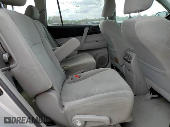2010 Toyota Highlander z VIN 5TDZK3EH0AS020782, wystawiony jako Copart lot #54514925 z przebiegiem 204 086 mil mil oraz Szkoda całkowita • Salvage title. Historia ofert i sprzedaży dostępna na DreamBid. Obrazek 11.