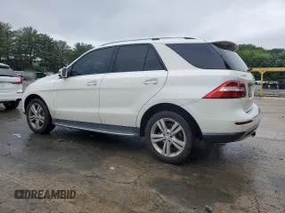 2013 Mercedes-Benz M 350 z VIN 4JGDA5HB2DA105961, wystawiony jako Copart lot #57936645 z przebiegiem 93 293 mil mil oraz Szkoda całkowita • Salvage title. Historia ofert i sprzedaży dostępna na DreamBid. Obrazek 2.