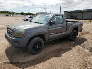 2010 Toyota Tacoma z VIN 5TENX4CN3AZ740885, wystawiony jako Copart lot #56946455 z przebiegiem 137 027 mil mil oraz Szkoda całkowita • Salvage title. Historia ofert i sprzedaży dostępna na DreamBid. Obrazek 1.