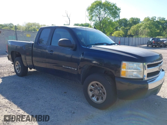 2007 Chevrolet Silverado 1500 LS with VIN 1GCEC19X77Z642417, listed as a IAAI auction lot 42220181 with 165,120 mi miles and . Bid and sale history available at DreamBid. Image 1.