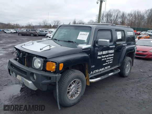 2008 Hummer H3 SUV Alpha with VIN 5GTEN63L388197946, listed as a IAAI auction lot 41695619 with 198,631 mi miles. Bid and sale history available at carsss.com. Image 17.