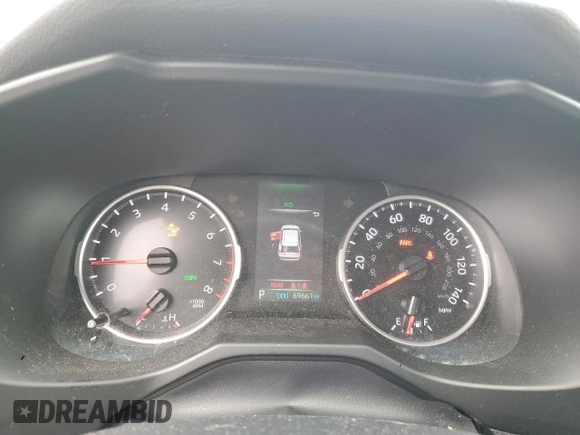 2021 Toyota RAV4 XLE Premium with VIN 2T3A1RFV9MC181112, listed as a Copart auction lot 46335305 with 69,661 mi miles and Salvage title. Bid and sale history available at DreamBid. Image 9.