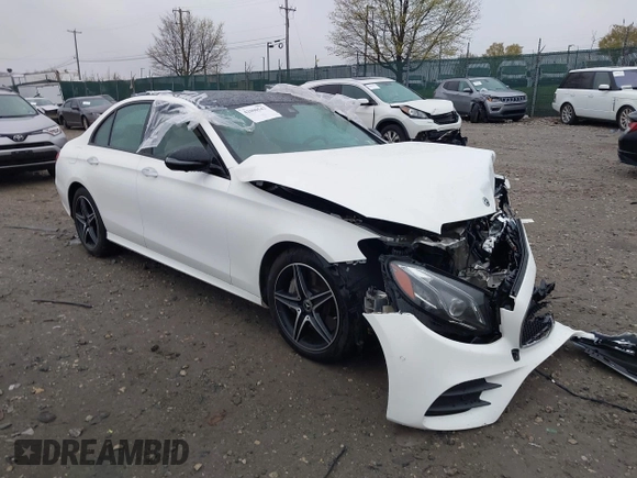 2018 Mercedes-Benz E-Class E 300 with VIN WDDZF4KB0JA380163, listed as a IAAI auction lot 42000543 with 75,314 mi miles. Bid and sale history available at carsss.com. Image 1.