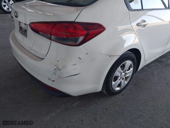 2018 Kia Forte LX with VIN 3KPFK4A74JE168739, listed as a IAAI auction lot 42035326 with 129,415 mi miles. Bid and sale history available at carsss.com. Image 6.