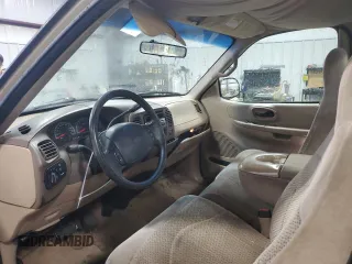 1999 Ford F-150 с VIN 1FTRF17W3XNA00853, выставлен на аукционе Copart как лот 56140625 с пробегом 343 280 миль миль и Списание • Salvage title. История ставок и продаж доступна на DreamBid. Изображение 8.