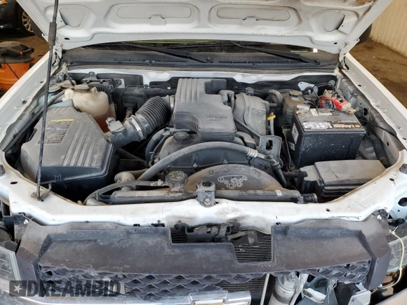 2006 Chevrolet Colorado Work Truck z VIN 1GCCS148268238603, wystawiony jako Copart lot #41386645 z przebiegiem 150 781 mil mil oraz Szkoda całkowita • Salvage title. Historia ofert i sprzedaży dostępna na DreamBid. Obrazek 11.