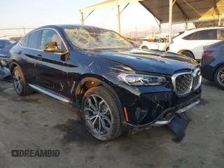 2025 BMW X4 xDrive30i with VIN 5UX33DT07S9Y65925, listed as a IAAI auction lot 41371329 with 25 mi miles. Bid and sale history available at carsss.com. Image 1.