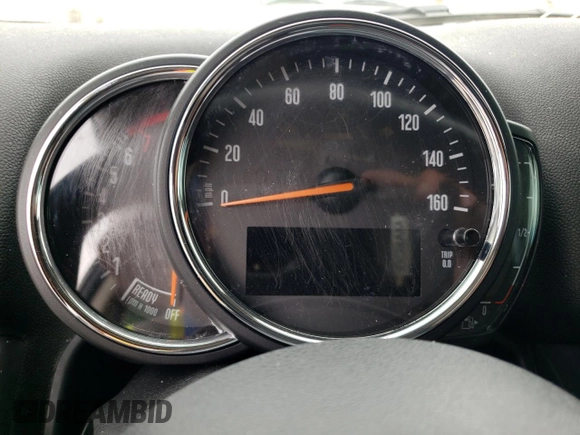 2019 MINI Countryman Cooper S with VIN WMZYT3C56K3E97143, listed as a Copart auction lot 62315533 with 0 mi miles and Salvage Title. Bid and sale history available at carsss.com. Image 9.