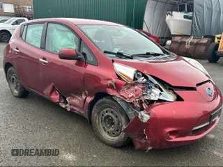 2013 Nissan LEAF SV with VIN 1N4AZ0CP3DC405296, listed as a IAAI auction lot 41404095 with 109,217 mi miles. Bid and sale history available at carsss.com. Image 1.