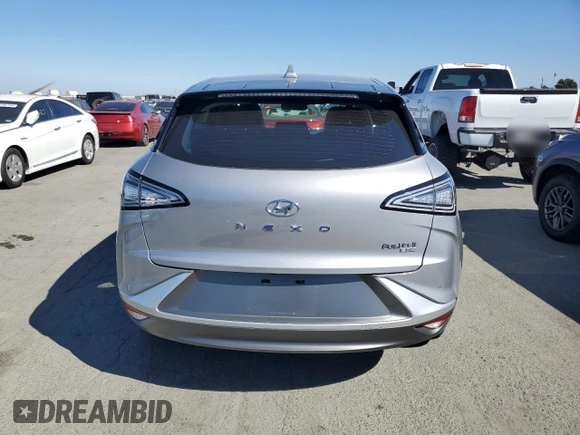 2021 Hyundai NEXO z VIN KM8J74A63MU017007, wystawiony jako Copart lot #73731404 z przebiegiem 11 585 mil mil oraz Czysty tytuł • Clean title. Historia ofert i sprzedaży dostępna na DreamBid. Obrazek 6.