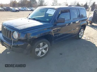 2014 Jeep Patriot Latitude with VIN 1C4NJRFB0ED693359, listed as a IAAI auction lot 41807745 with 172,183 mi miles. Bid and sale history available at carsss.com. Image 17.