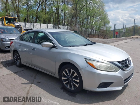 2017 Nissan Altima S z VIN 1N4AL3AP4HC288839, wystawiony jako IAAI lot #42162440 z przebiegiem 222 000 mil mil oraz . Historia ofert i sprzedaży dostępna na DreamBid. Obrazek 1.