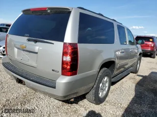 2009 Chevrolet Suburban LT w/1LT with VIN 1GNFK26399R260429, listed as a Copart auction lot 72008494 with 186,759 mi miles and Clean Title. Bid and sale history available at carsss.com. Image 3.