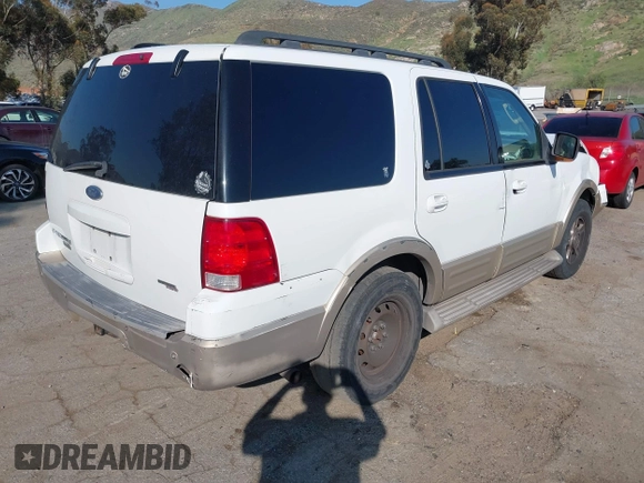 2006 Ford Expedition Eddie Bauer with VIN 1FMFU17596LA38688, listed as a IAAI auction lot 41860672 with 232,689 mi miles. Bid and sale history available at carsss.com. Image 4.
