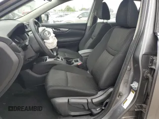 2017 Nissan Rogue S с VIN KNMAT2MV8HP512122, выставлен на аукционе Copart как лот 58462145 с пробегом 104 685 миль миль и Списание • Salvage title. История ставок и продаж доступна на DreamBid. Изображение 7.