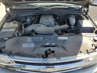 2003 Chevrolet Suburban LT with VIN 3GNGK26U33G194528, listed as a Copart auction lot 53511935 with 202,873 mi miles and Clean Title. Bid and sale history available at carsss.com. Image 12.