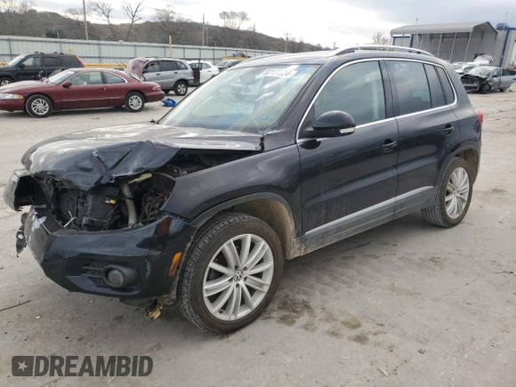 2012 Volkswagen Tiguan SE z VIN WVGAV7AXXCW531875, wystawiony jako Copart lot #82137824 z przebiegiem 147 210 mil mil oraz Tytuł czysty. Historia ofert i sprzedaży dostępna na DreamBid. Obrazek 1.