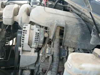 2013 Chevrolet Tahoe LS z VIN 1GNSCAE01DR143918, wystawiony jako IAAI lot #42604185 z przebiegiem 250 979 mil mil oraz . Historia ofert i sprzedaży dostępna na DreamBid. Obrazek 18.