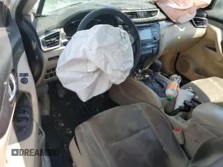 2016 Nissan Rogue SV z VIN KNMAT2MV8GP640701, wystawiony jako Copart lot #57588655 z przebiegiem Nie podano mil oraz Szkoda całkowita • Salvage title. Historia ofert i sprzedaży dostępna na DreamBid. Obrazek 8.