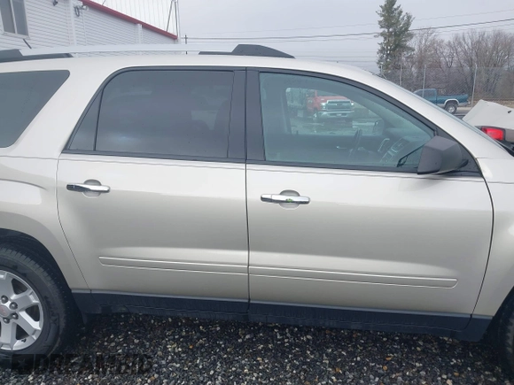 2013 GMC Acadia SLE with VIN 1GKKRNED8DJ153351, listed as a IAAI auction lot 41559467 with 100,242 mi miles. Bid and sale history available at carsss.com. Image 13.