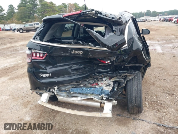 2022 Jeep Compass Latitude with VIN 3C4NJCBB4NT198353, listed as a IAAI auction lot 41048123 with 44,771 mi miles and . Bid and sale history available at carsss.com. Image 6.