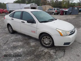 2011 Ford Focus SE with VIN 1FAHP3FN1BW149610, listed as a IAAI auction lot 41959056 with 188,872 mi miles. Bid and sale history available at carsss.com. Image 1.