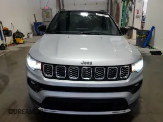 2024 Jeep Compass Limited z VIN 3C4NJDCN0RT125405, wystawiony jako Copart lot #60204955 z przebiegiem 34 041 mil mil oraz Czysty tytuł • Clean title. Historia ofert i sprzedaży dostępna na DreamBid. Obrazek 5.
