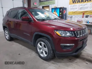 2021 Jeep Compass Altitude с VIN 3C4NJDBB8MT547261, выставлен на аукционе IAAI как лот 42066421 с пробегом 99 188 миль миль и . История ставок и продаж доступна на DreamBid. Изображение 1.