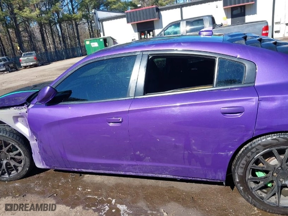 2018 Dodge Charger R/T Scat Pack with VIN 2C3CDXGJ0JH290329, listed as a IAAI auction lot 41673510 with NaN miles. Bid and sale history available at carsss.com. Image 15.