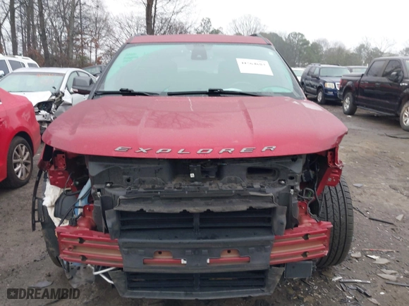 2019 Ford Explorer XLT with VIN 1FM5K7DH6KGA57902, listed as a IAAI auction lot 41564683 with 103,765 mi miles. Bid and sale history available at carsss.com. Image 12.