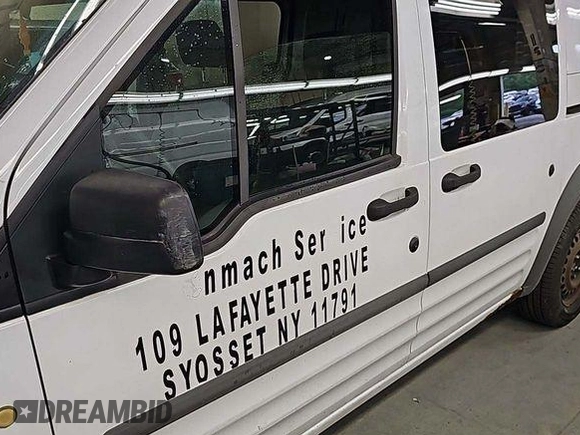 2010 Ford Transit Connect z VIN NM0KS9AN4AT022226, wystawiony jako IAAI lot #42573160 z przebiegiem 108 419 mil mil oraz . Historia ofert i sprzedaży dostępna na DreamBid. Obrazek 21.
