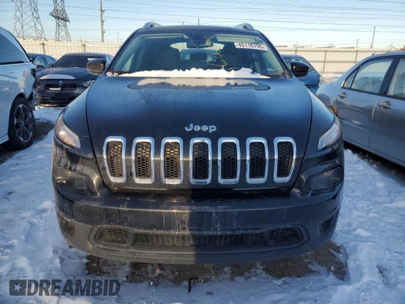 2016 Jeep Cherokee Latitude with VIN 1C4PJLCS9GW264514, listed as a Copart auction lot 45118795 with 117,785 mi miles and Salvage Title. Bid and sale history available at carsss.com. Image 5.