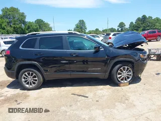 2020 Jeep Cherokee Latitude Plus with VIN 1C4PJLLB1LD620279, listed as a IAAI auction lot 39403583 with 84,621 mi miles. Bid and sale history available at carsss.com. Image 13.