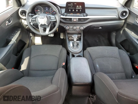 2021 Kia Forte LXS z VIN 3KPF24AD0ME346236, wystawiony jako Copart lot #57233225 z przebiegiem 98 312 mil mil oraz Szkoda całkowita • Salvage title. Historia ofert i sprzedaży dostępna na DreamBid. Obrazek 8.