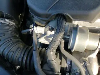 2017 Chevrolet Cruze LT with VIN 1G1BE5SM1H7259051, listed as a Copart auction lot 86886675 with 60,392 mi miles and Salvage title. Bid and sale history available at DreamBid. Image 14.