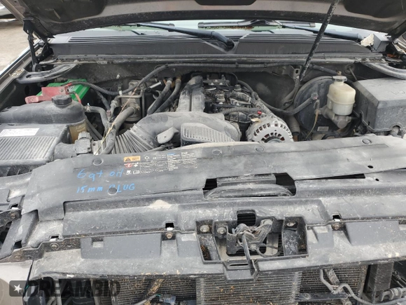 2011 GMC Yukon XL Denali with VIN 1GKS1MEF1BR191618, listed as a Copart auction lot 72516344 with 192,018 mi miles and Salvage Title. Bid and sale history available at carsss.com. Image 12.