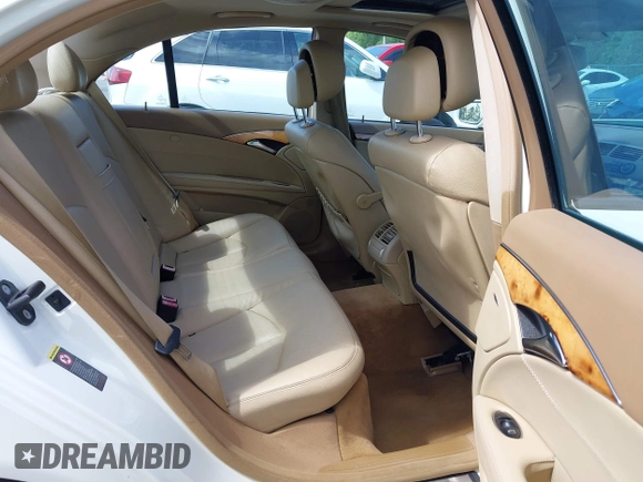 2008 Mercedes-Benz E-Class Luxury 3.5L with VIN WDBUF87XX8B263600, listed as a IAAI auction lot 41710474 with 1 mi miles. Bid and sale history available at carsss.com. Image 8.