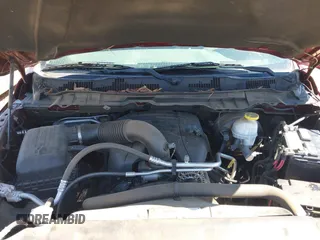 2019 Ram 1500 Classic Tradesman with VIN 1C6RR6FT8KS704222, listed as a IAAI auction lot 41825575 with 117,040 mi miles. Bid and sale history available at carsss.com. Image 10.