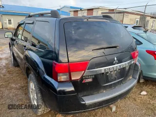 2011 Mitsubishi Endeavor SE with VIN 4A4JN3AS4BE602079, listed as a Copart auction lot 82218704 with 221,233 mi miles and Salvage Title. Bid and sale history available at carsss.com. Image 2.