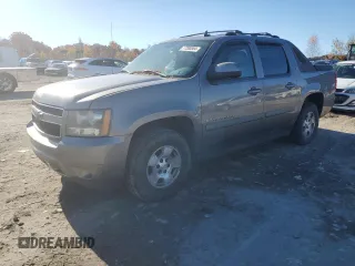 2007 Chevrolet Avalanche LT w/3LT with VIN 3GNFK12307G145294, listed as a Copart auction lot 77200584 with 176,694 mi miles and Clean Title. Bid and sale history available at carsss.com. Image 1.