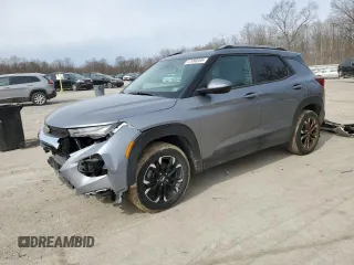 2021 Chevrolet TrailBlazer LT with VIN KL79MRSLXMB043615, listed as a Copart auction lot 47098395 with 33,208 mi miles and Salvage Title. Bid and sale history available at carsss.com. Image 1.