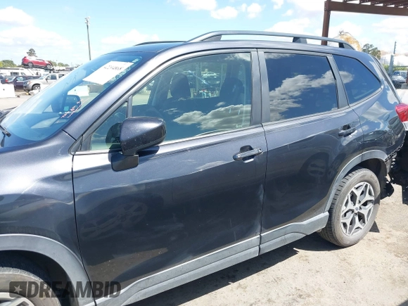2019 Subaru Forester Premium with VIN JF2SKAGC4KH420956, listed as a IAAI auction lot 42244868 with 88,998 mi miles and . Bid and sale history available at DreamBid. Image 14.