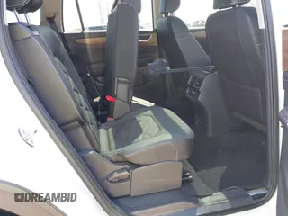 2025 Volkswagen Atlas SE with VIN 1V2JR2CA7SC514986, listed as a IAAI auction lot 42003723 with 4,995 mi miles and . Bid and sale history available at DreamBid. Image 8.
