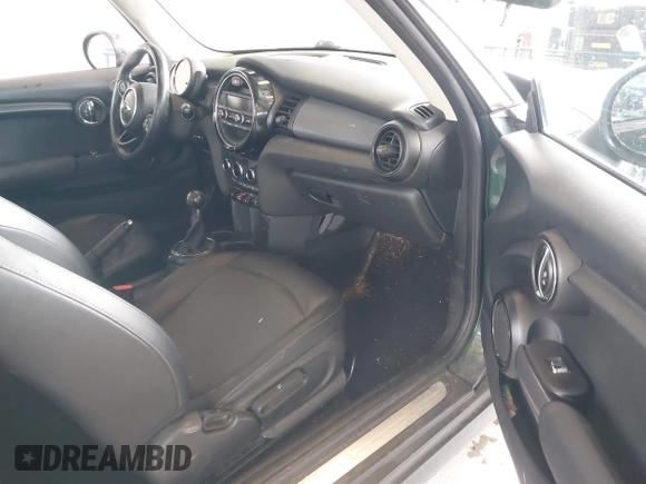 2016 MINI Hardtop with VIN WMWXP5C52G3B15559, listed as a IAAI auction lot 42310617 with 100,358 mi miles and . Bid and sale history available at DreamBid. Image 5.