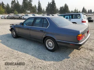 1994 BMW 7 Series z VIN WBAGD4329RDE68127, wystawiony jako Copart lot #70697044 z przebiegiem 179 943 mil mil oraz Czysty tytuł • Clean title. Historia ofert i sprzedaży dostępna na DreamBid. Obrazek 2.