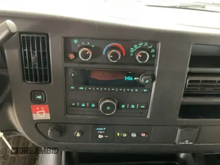 2021 Chevrolet Express Cargo с VIN 1GCWGAFP5M1201537, выставлен на аукционе IAAI как лот 42642579 с пробегом 96 732 миль миль и . История ставок и продаж доступна на DreamBid. Изображение 1.